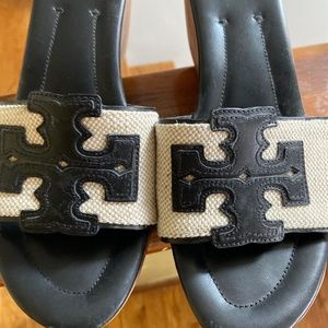 Tory Burch authentic straw platforms Size 8